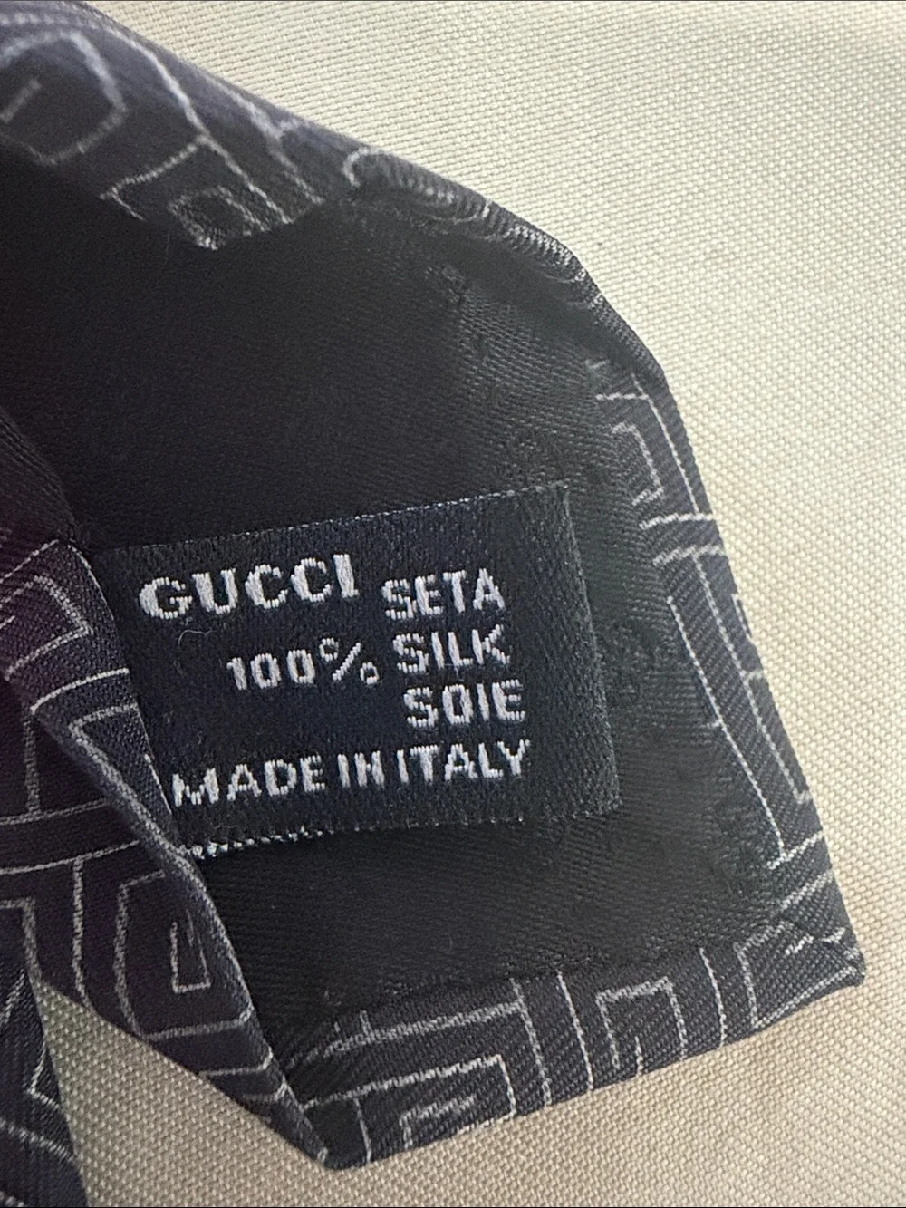 Gucci Navy Geometric Silk Tie